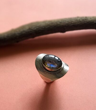Labradorite Gemstone