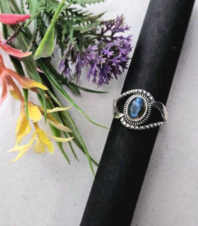 Labradorite Sterling Silver Ring